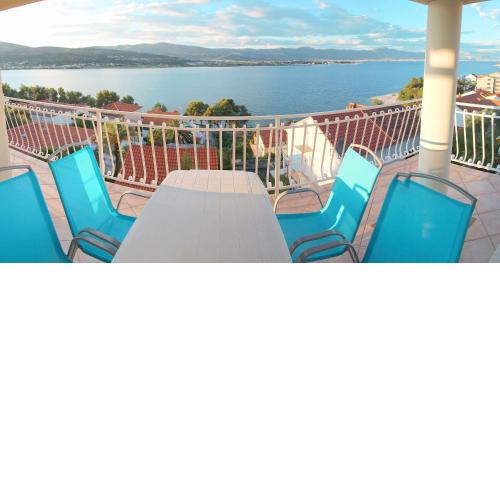 Antonio Apartments