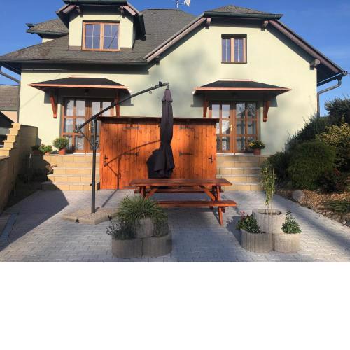 AP1, Hrubá Skála, Apartmány Nad Lípou