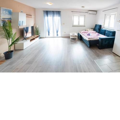 APARTMAN D&D , KRK-VRH