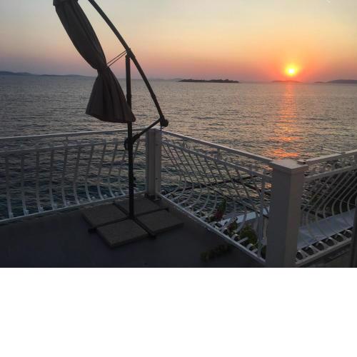 APARTMAN DUJE , TRIBUNJ