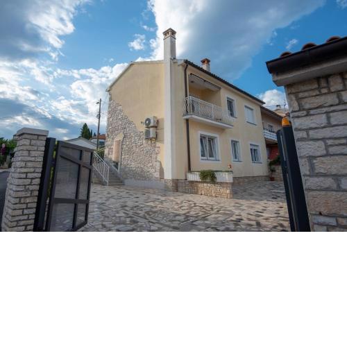 Apartman Justina Medulin for 2 person