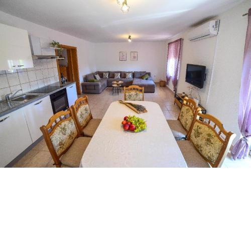 Apartman Lara