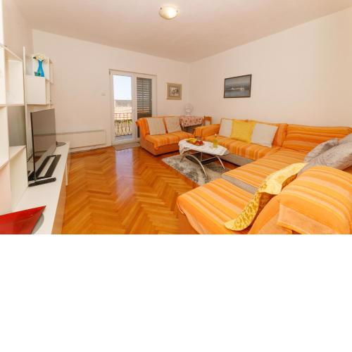 Apartman Lena