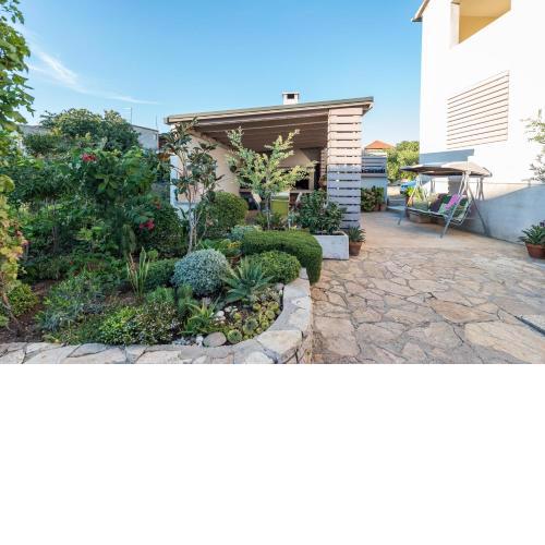 APARTMAN MAKSAN