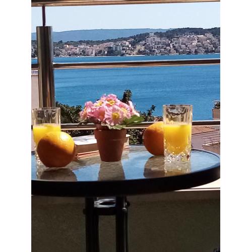 Apartman Mikola with sea view