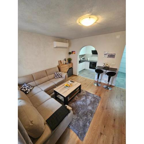 Apartman Oliva with Free Parking