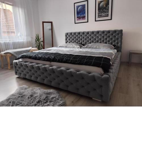 Apartmán pod věží