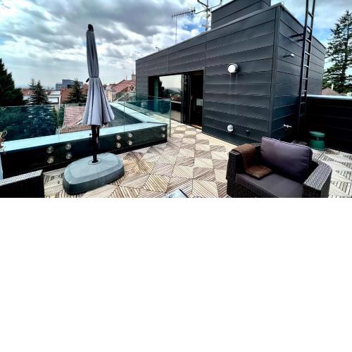 Apartmán se saunou a terasou s výhledem na Brno