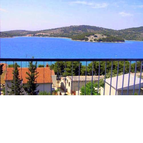 Apartman Tisno