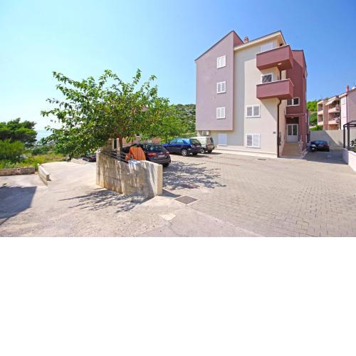 Apartmani Cezar Makarska