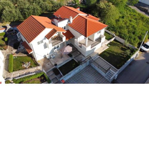 Apartmani Ema
