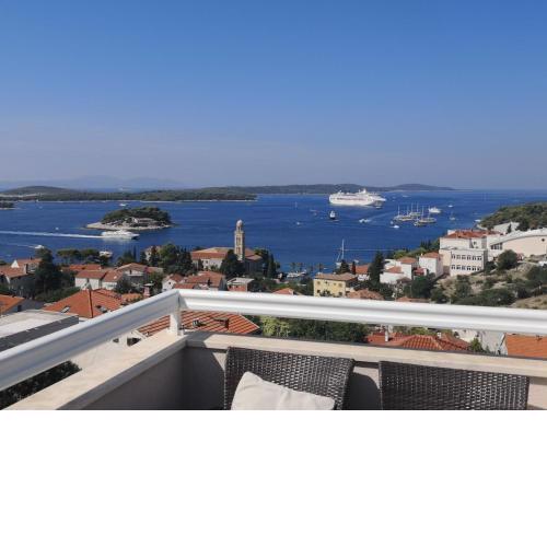 APARTMANI KREŠIĆ 1 HVAR