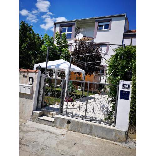 Apartmani Luis
