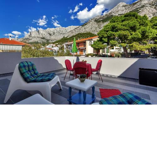 Apartmani Maja
