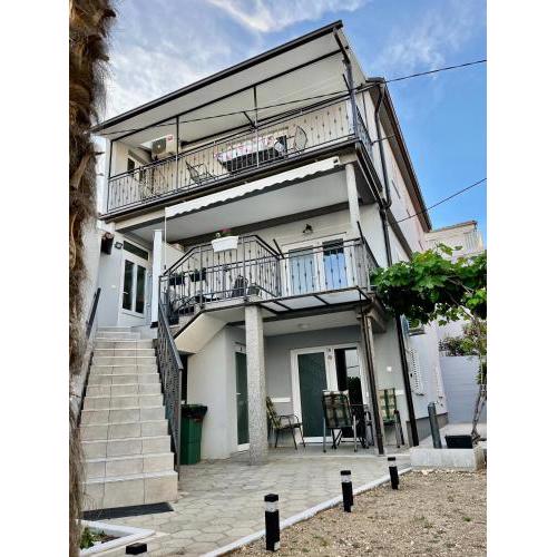 Apartmani Marina