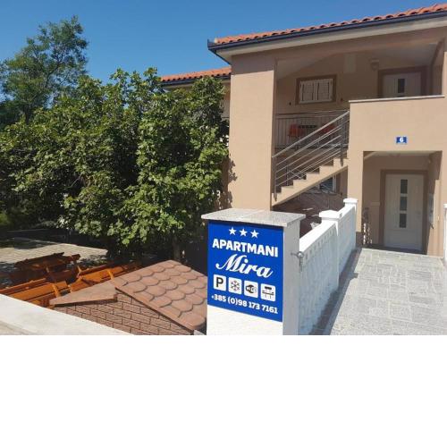 Apartmani Mira