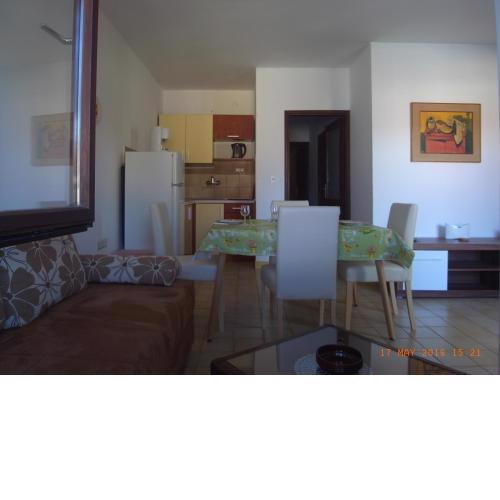 Apartmani MW , Zuti apartman