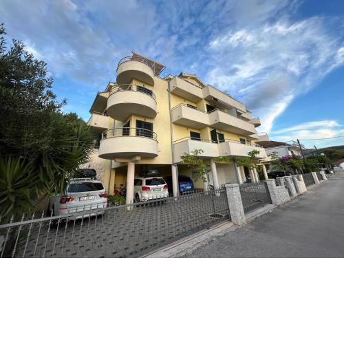 Apartmani Palada
