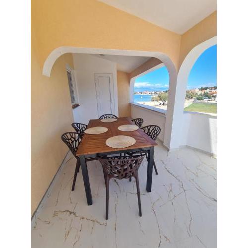 Apartmani Ruzmarin