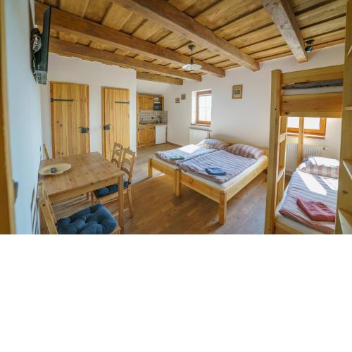 APARTMÁNY PAUSRAM