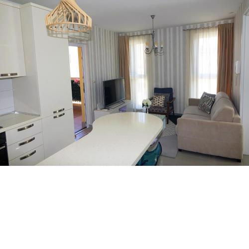 Apartment 4 You
