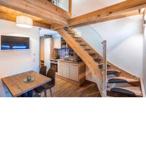 Apartment 5 Peaks