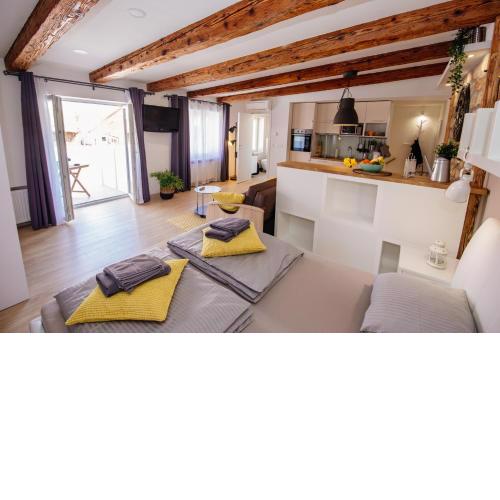 Apartment 63 - 2