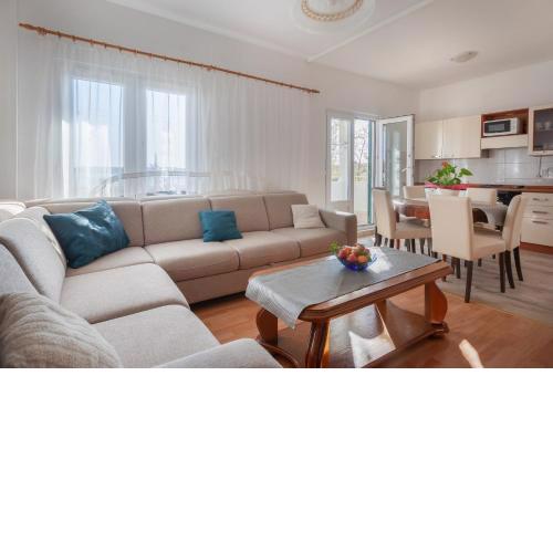 Apartment A6 sea view