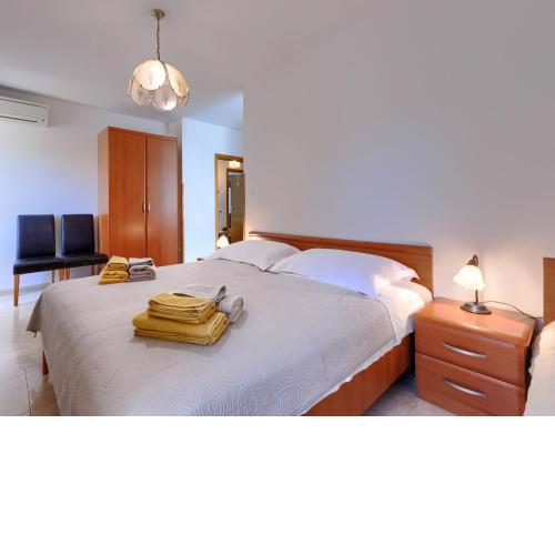 Apartment Alba-2 by Interhome