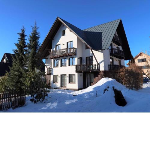 Apartment Alice II- by Interhome