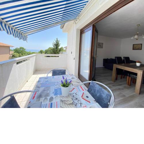 Apartment Almira with sea view