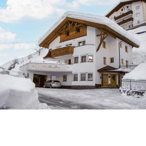 Apartment Alpenflora by Interhome