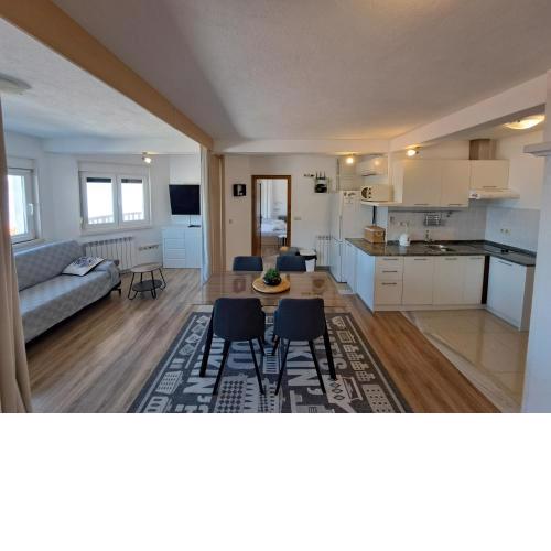 Apartment Amore - 2 bedroom, 2 bathroom, sea view terrace, 250m from beach