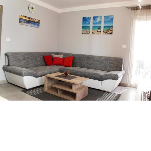 Apartment Ana