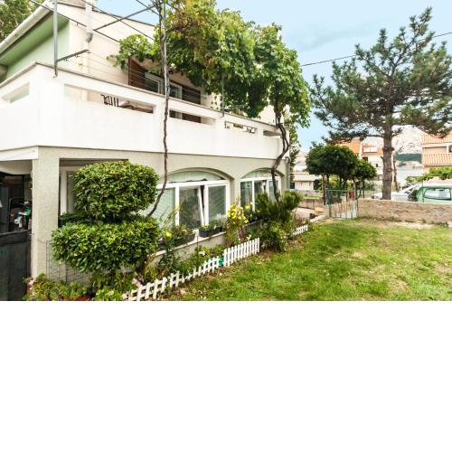 Apartment and Room Bonefacic