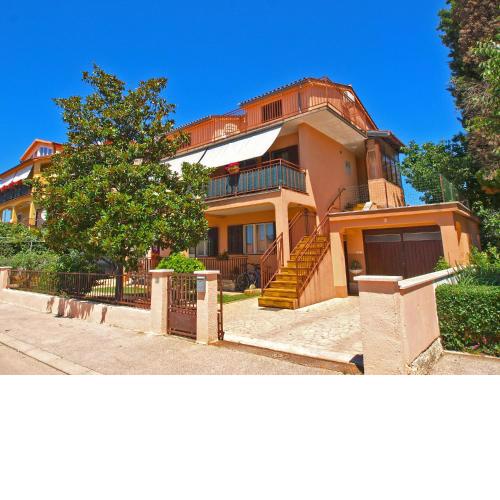 Apartment Andela 250