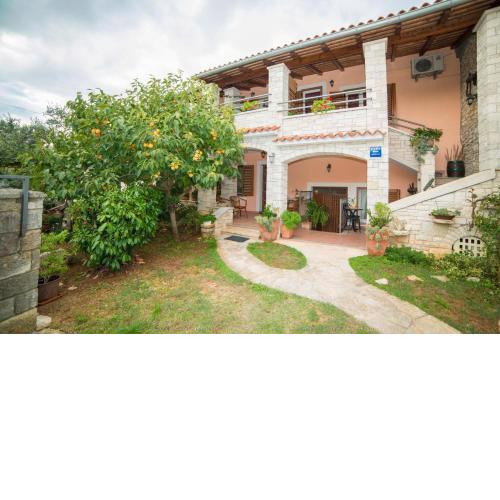 Apartment Andrea 329