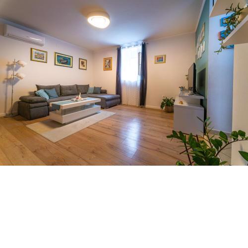 Apartment Anika