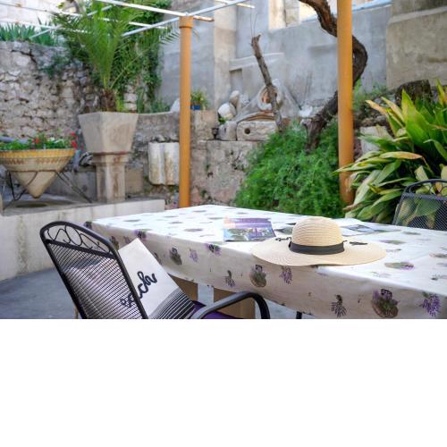 Apartment Anita - Hvar Center