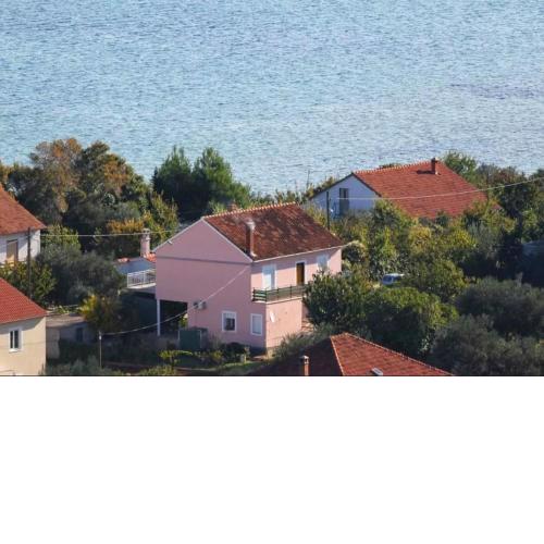 Apartment Božica - 30m from the sea