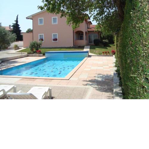 Apartment Branka Peroj