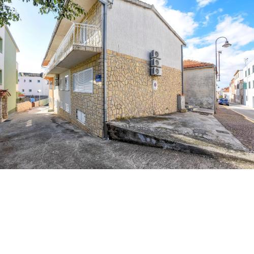 Apartment Burica
