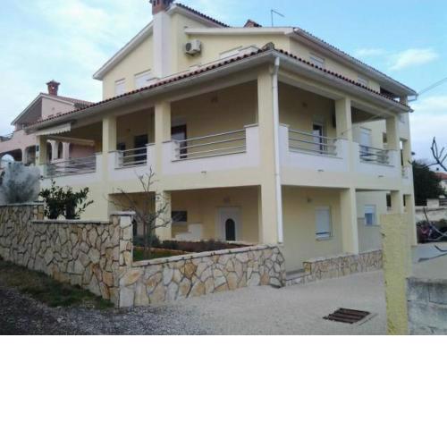 Apartment Celina
