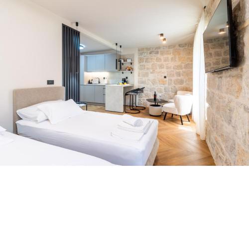 Apartment Centre In Stone House