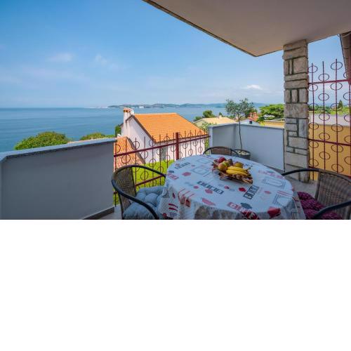 Apartment Crveni