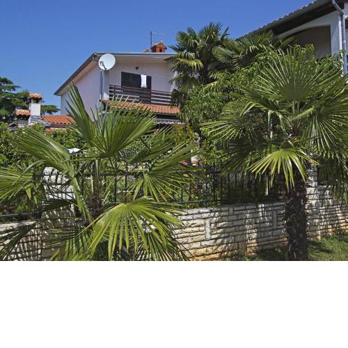 Apartment Danica-3 by Interhome