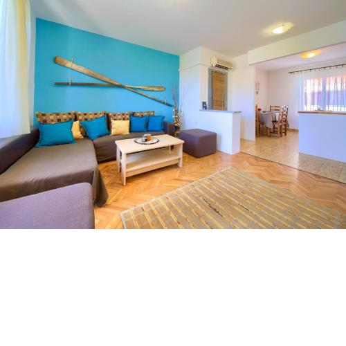 Apartment DiSente with Sea view