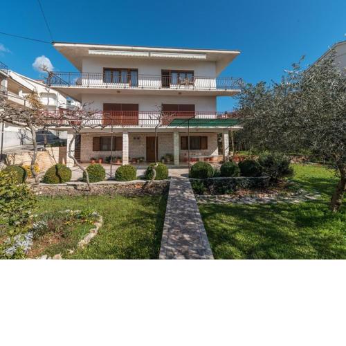 Apartment Domi