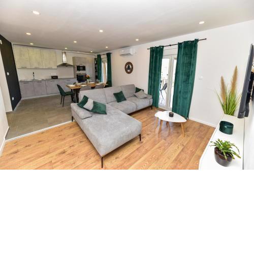 Apartment Dora