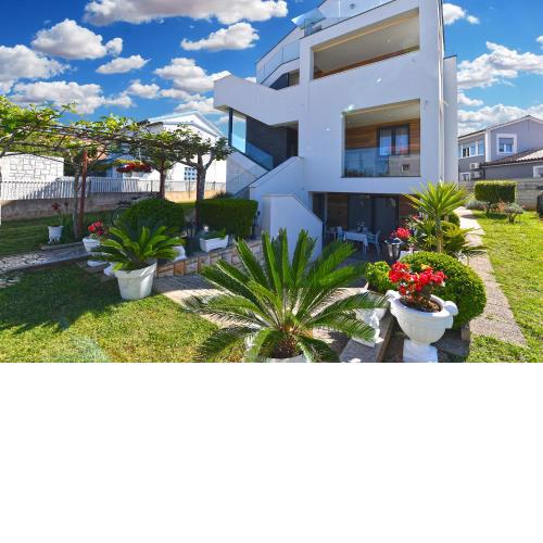 Apartment Dragana 1490